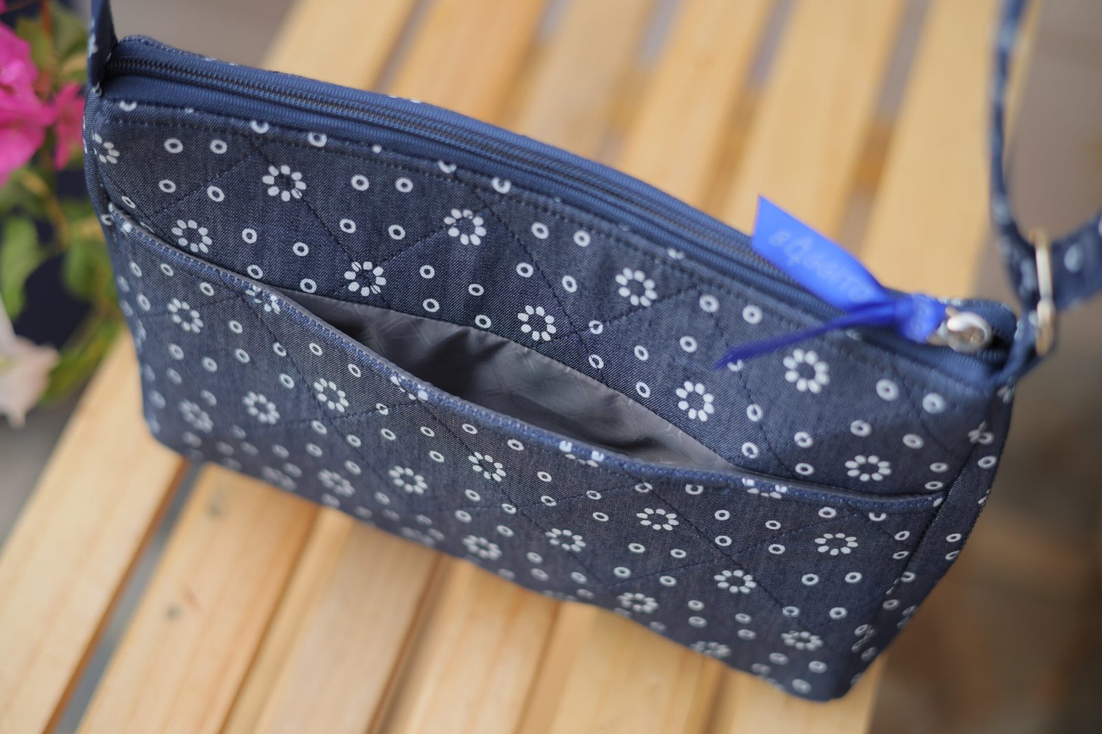 Baggito Ooty Floral Sling Bag - Image 3