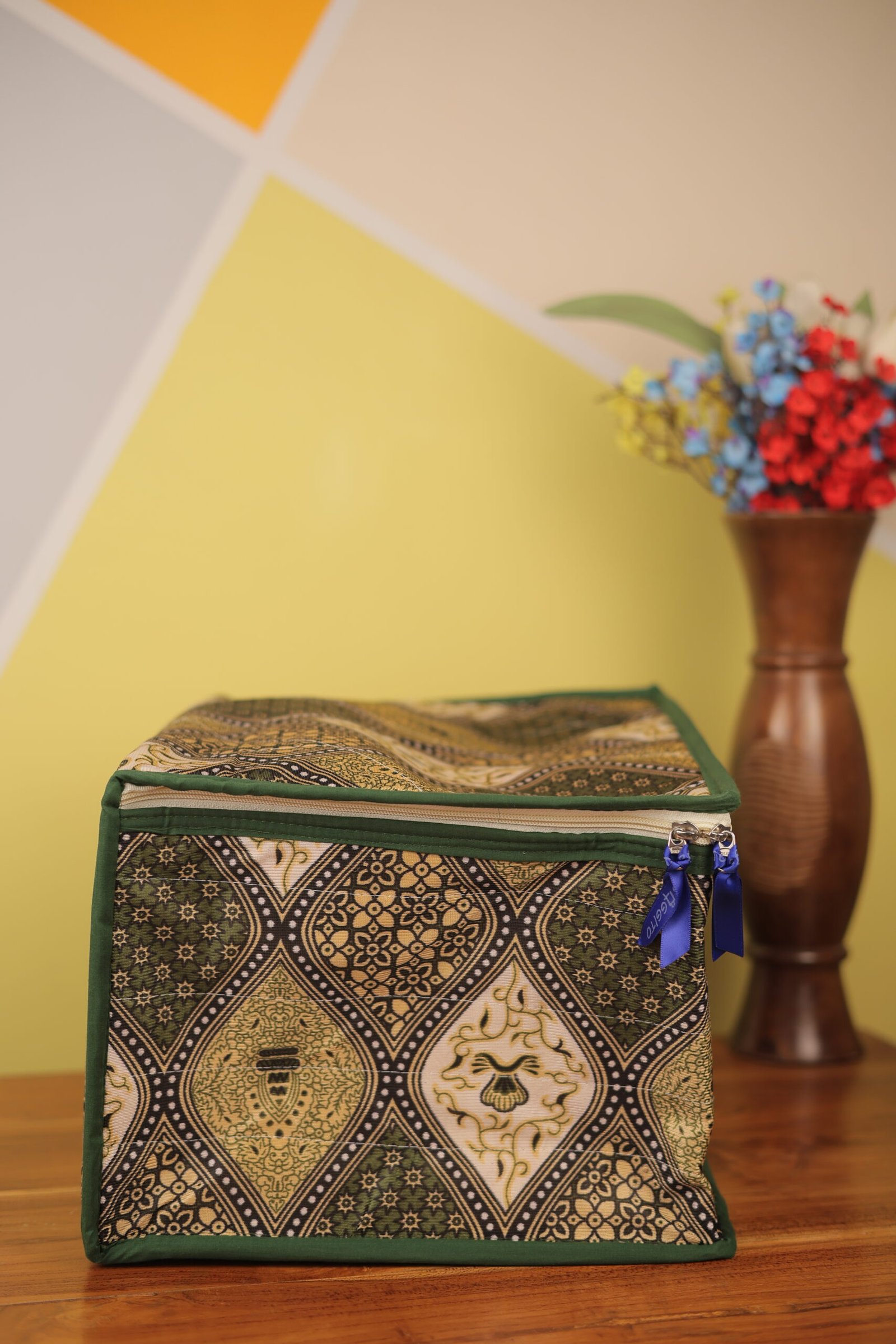 Baggito Green & Gold Batik Clothes Organizer with Clear Window - Image 3