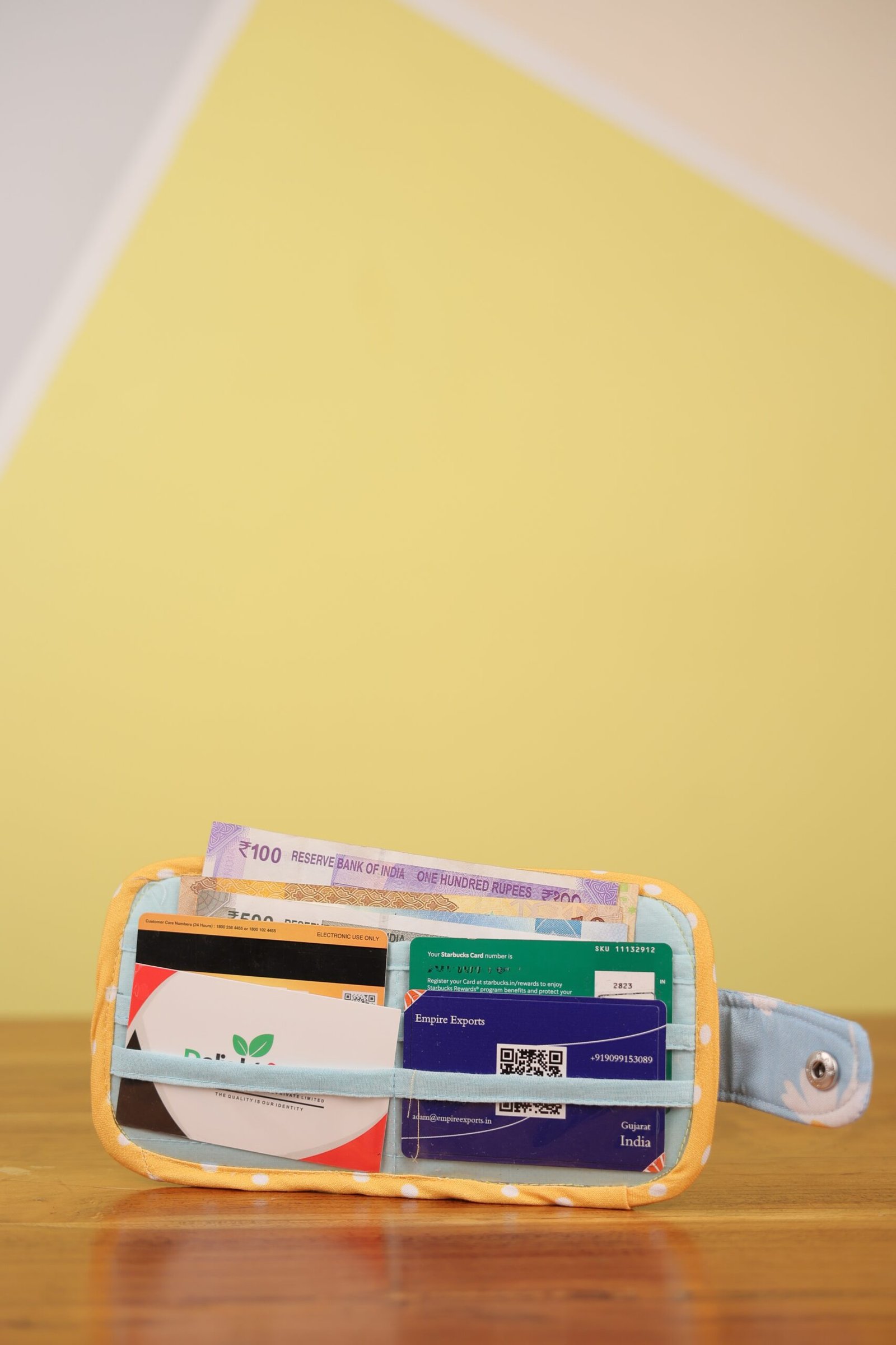 Baggito Blue Daisy Floral Print Mini Wallet with Yellow Polka Dot Trim