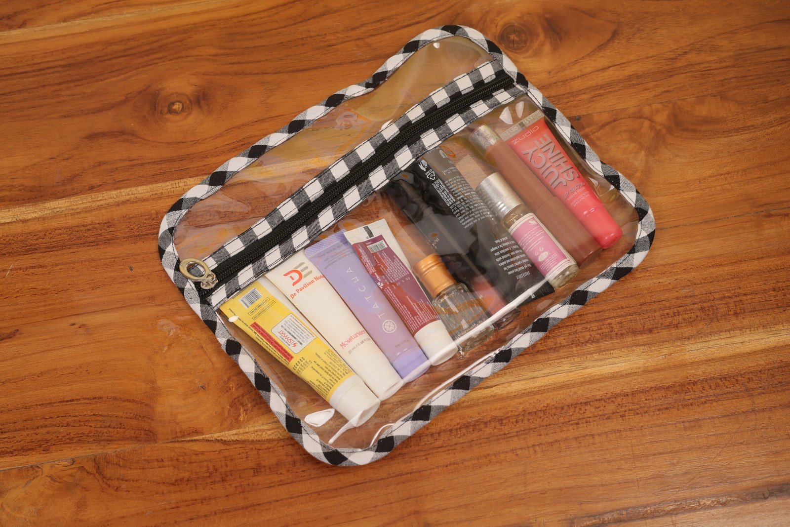 Baggito Black & White Gingham Personal Care Travel Combo