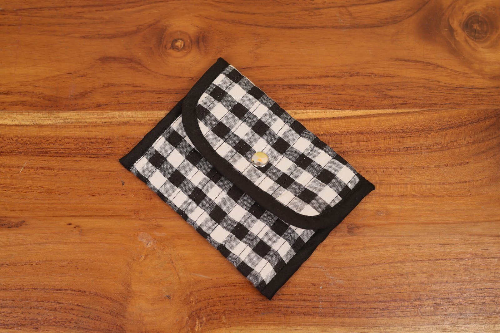 Baggito Black & White Gingham Personal Care Travel Combo